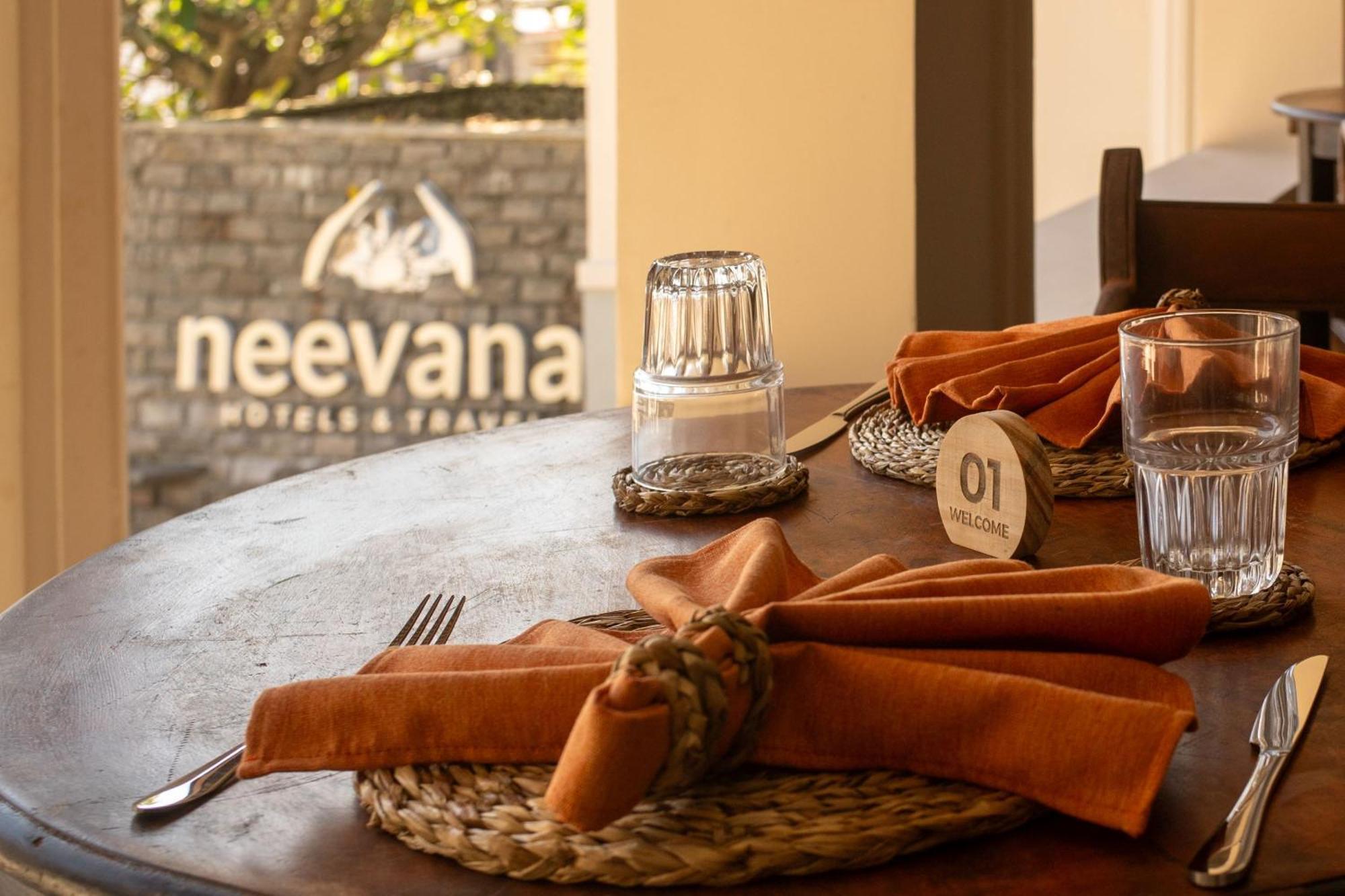 Neevana Hotel ヒッカドゥワ エクステリア 写真