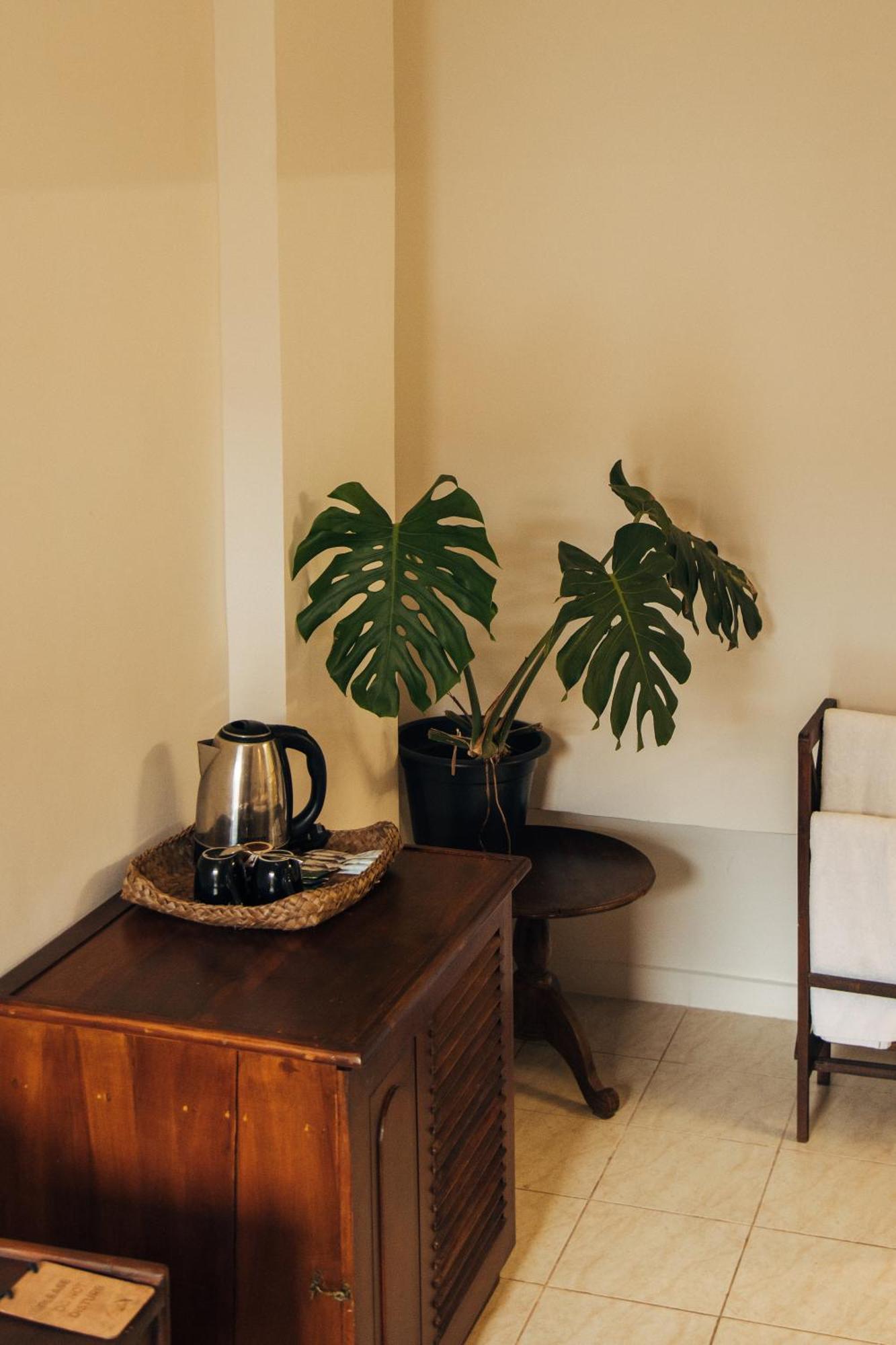 Neevana Hotel ヒッカドゥワ 部屋 写真